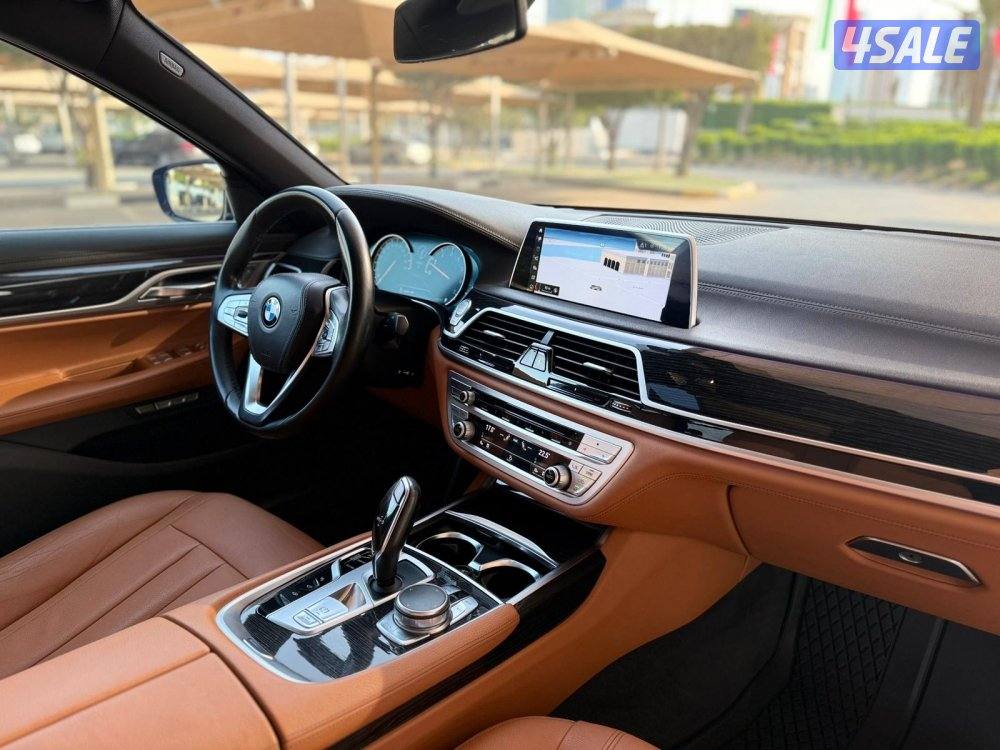للبيع : بي ام دبليو 740Li موديل : 2018 عداد : 100 الف9