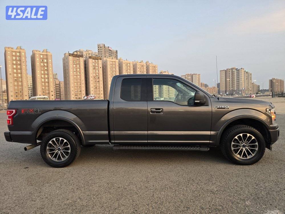 للبيع وانيت F150 فورد غماره ونصف4