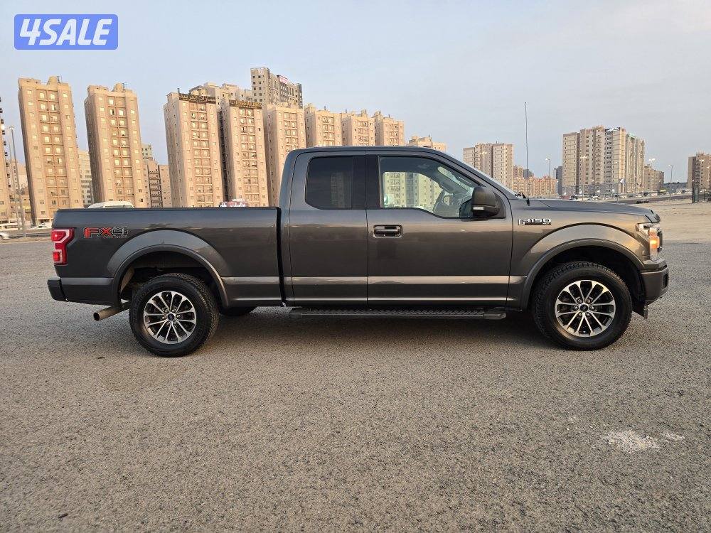 للبيع وانيت F150 فورد غماره ونصف5