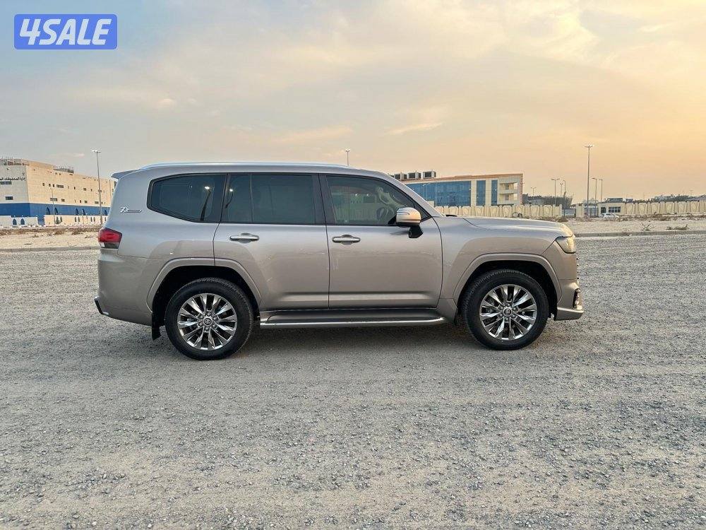 لاندكروزر GXR توين تيربو Aero S6