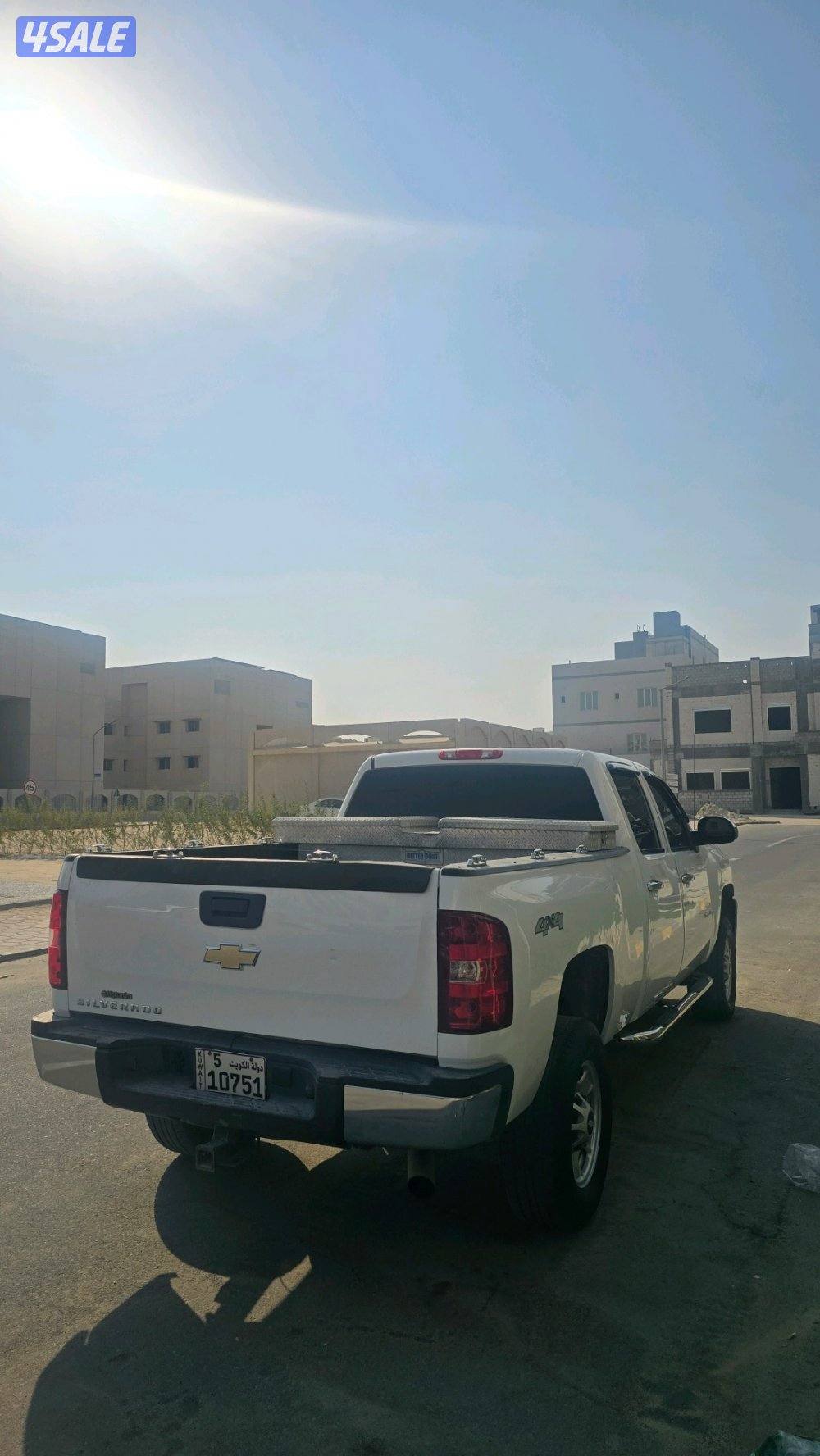 وانيت سلفرادو HD 20114