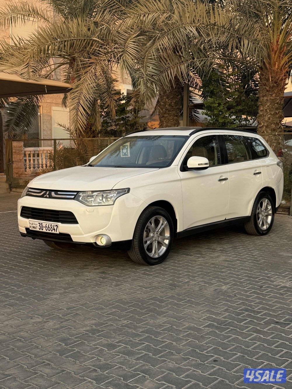 اوتلاندر موديل 2014 ماشي 135 الف كامل المواصفات شرط الفحص بالكامل5