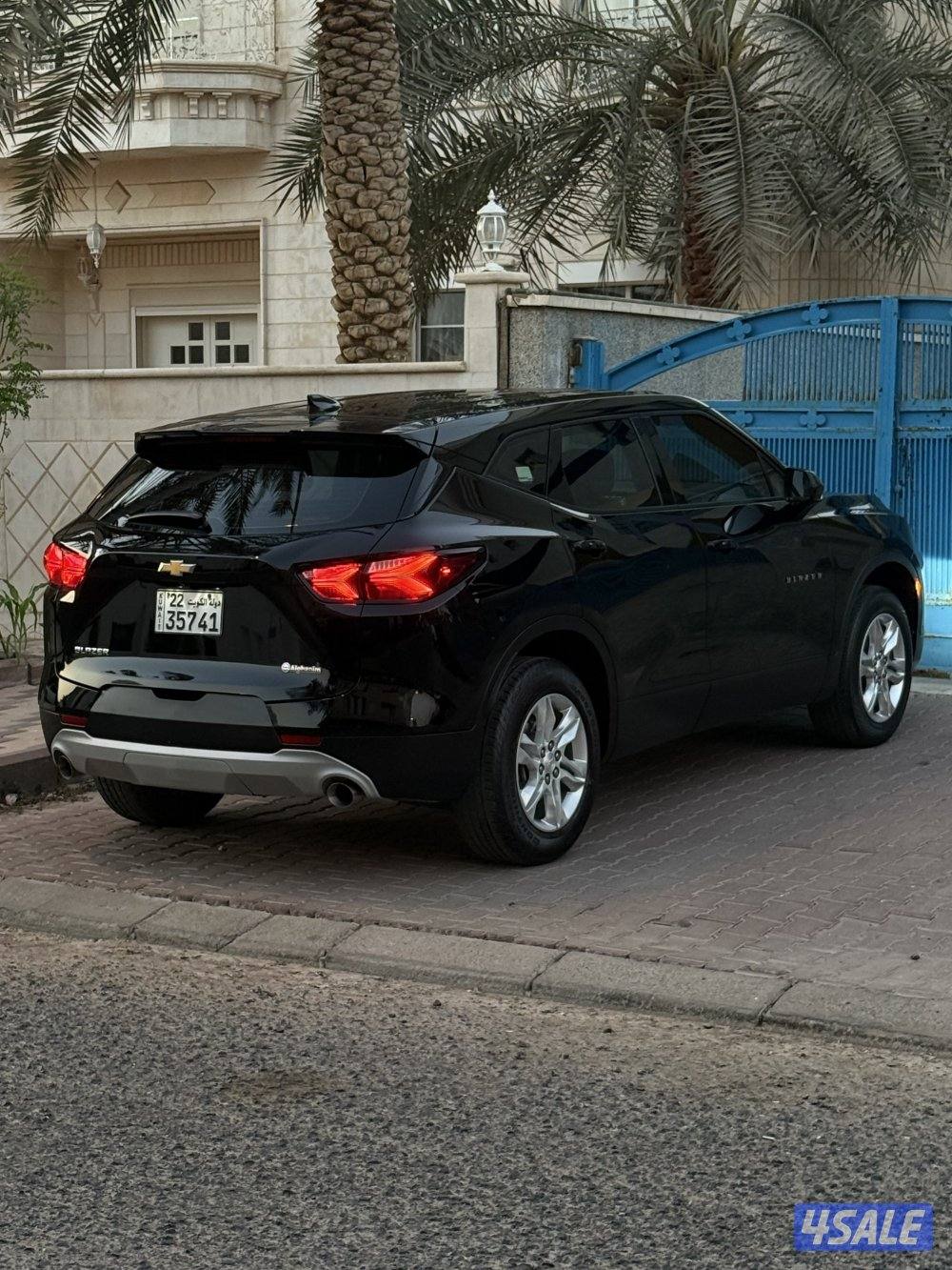 بليزر موديل 2021 ماشي 88 الف صبغ الوكالة وشرط الفحص بالكامل4