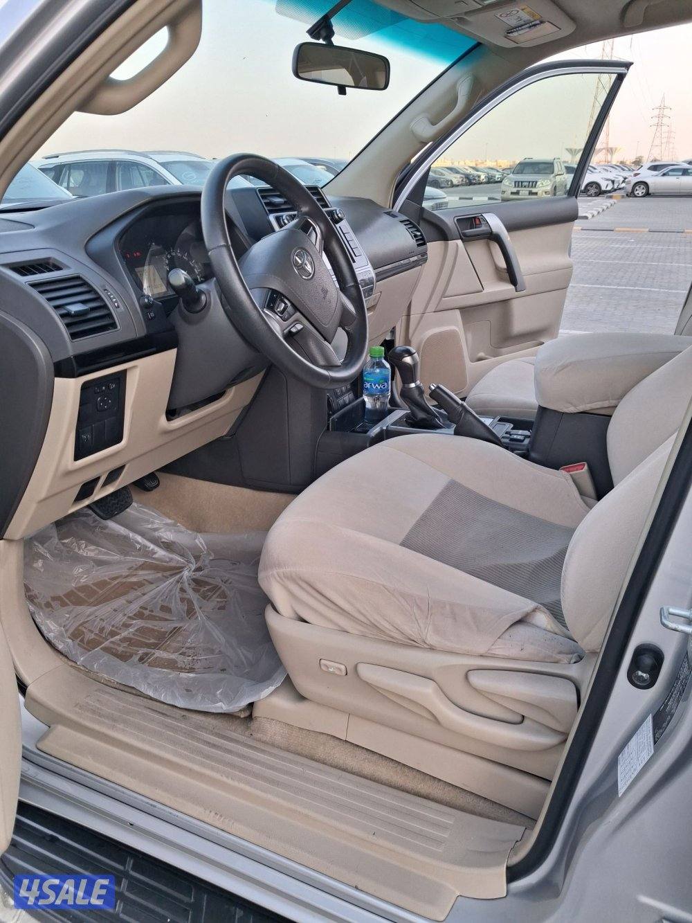 برادو موديل ٢٠١٨ اللون سيلفر شرط الفحص عداد ٢٩٠ الف  الساير7