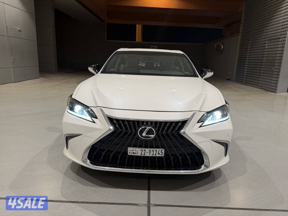 Lexus ES300H 20231