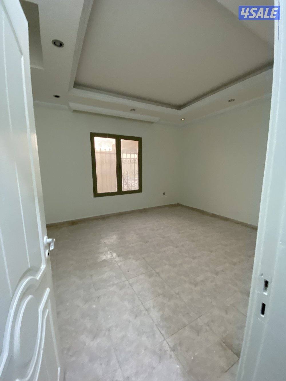للايجار جزء من بيت حكومي بصباح الاحمد دورين وربع14
