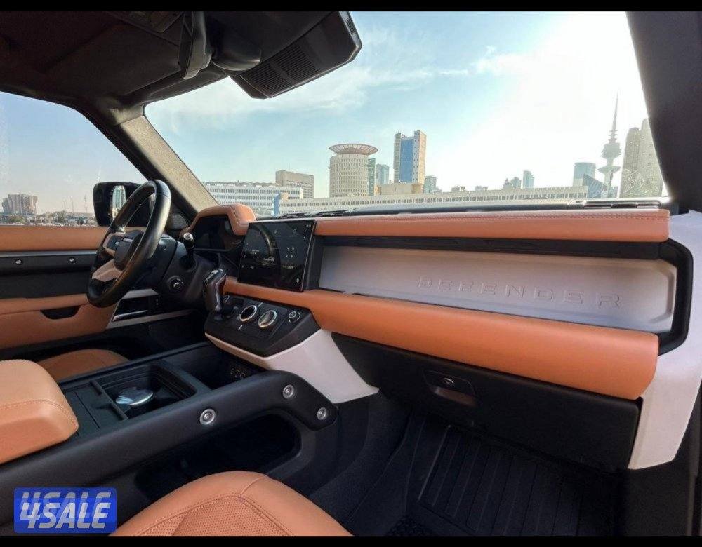 ديفندر   HSE  6 سلندر صبغ الوكالة وعلى الكفالة لي غاية 20281