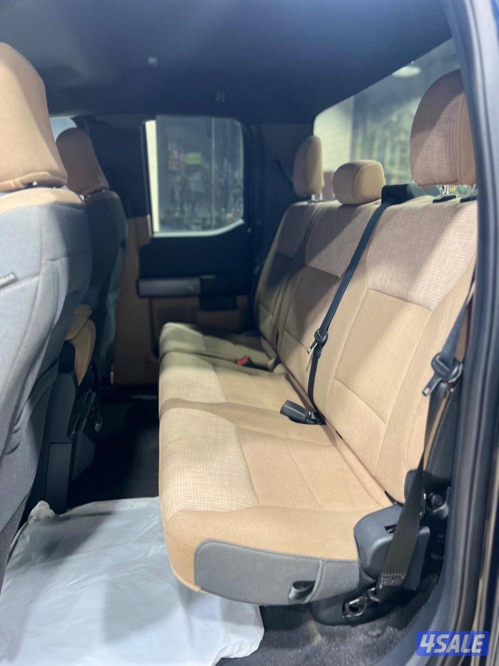 وانيت فورد F150 قمارة ونص موديل 2022 ماشي 23 الف بحالة الوكالة8