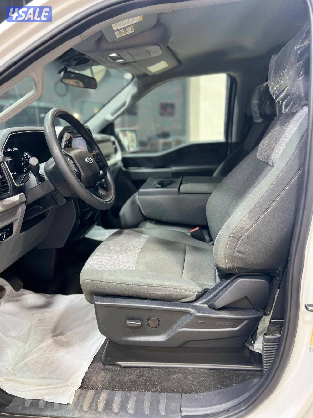 وانيت فورد F150 موديل 2023 ماشي 11 الف وارد امريكا بحالة الوكالة6