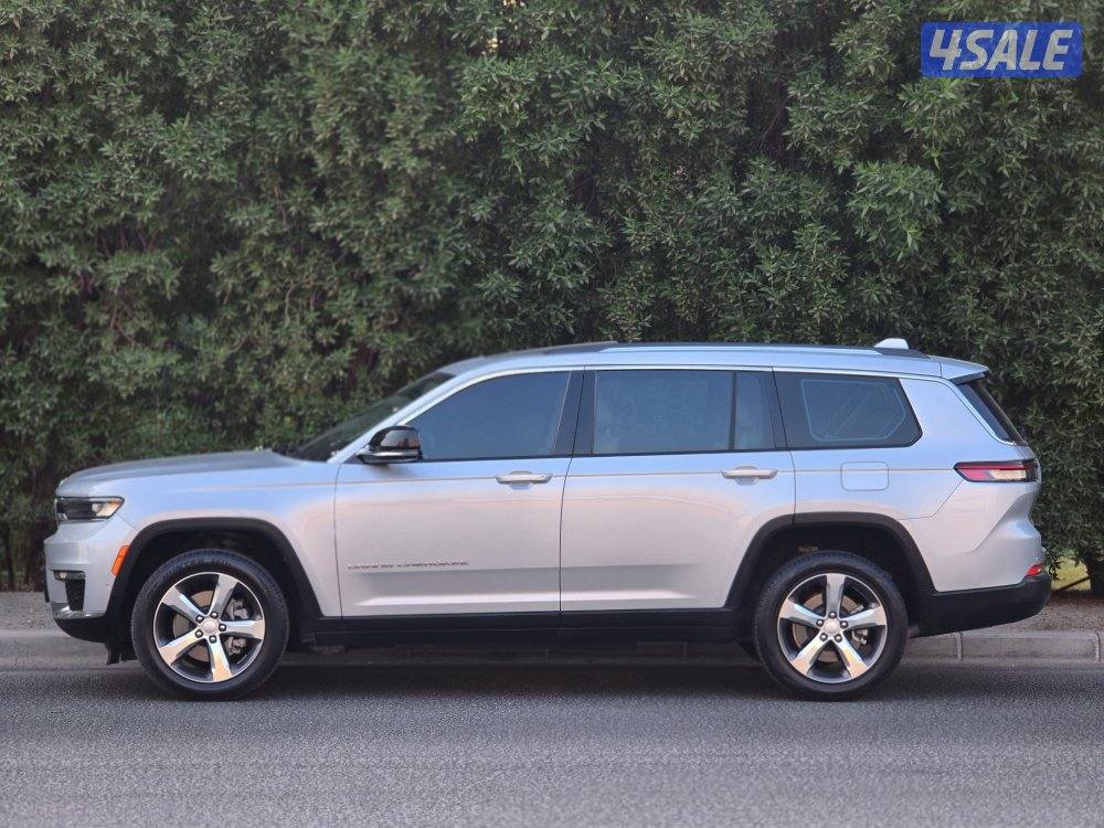 جراند شيروكي 2022 عداد 68 ألف بحالة ممتازة3