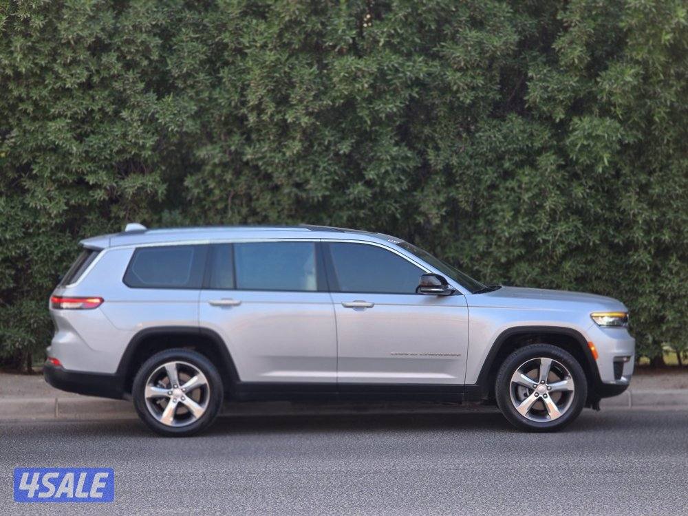 جراند شيروكي 2022 عداد 68 ألف بحالة ممتازة7