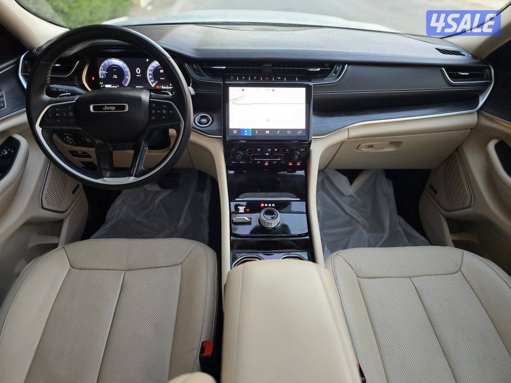 جراند شيروكي 2022 عداد 68 ألف بحالة ممتازة13