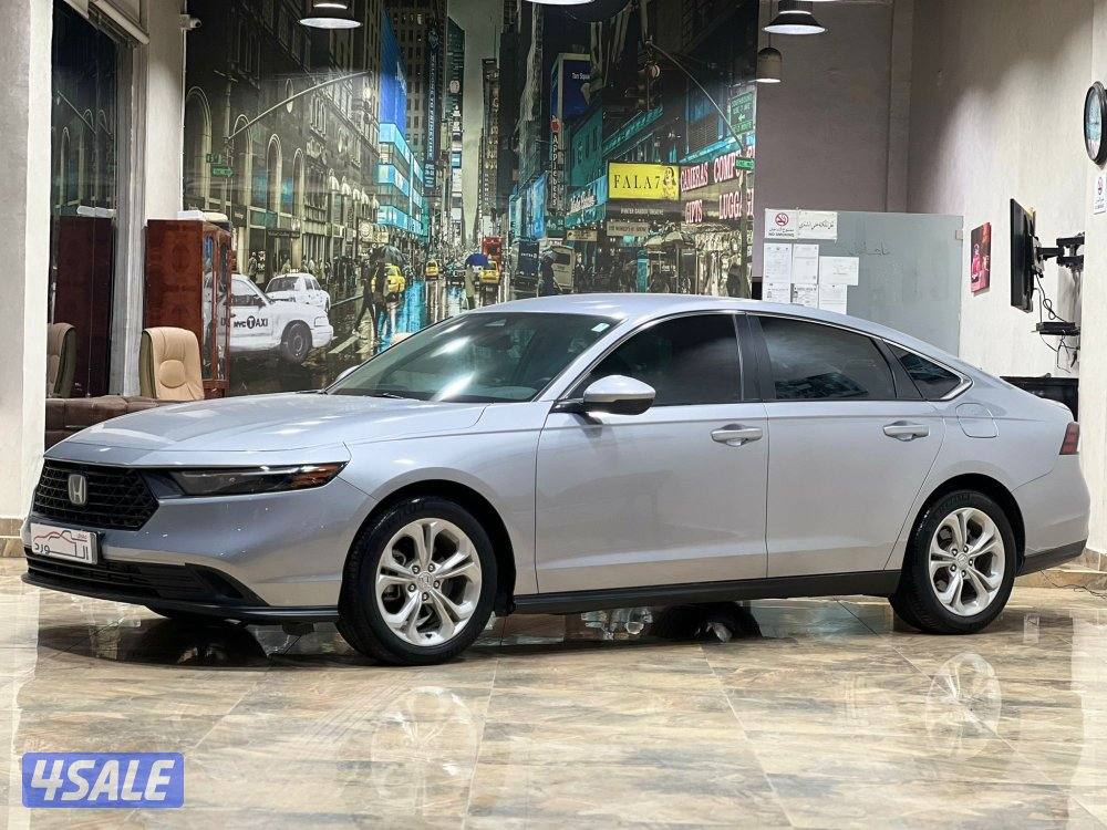هوندا اكورد موديل 2023 ماشي 32 الف صبغ الوكالة تحت الكفالة سيرفس مجاني0