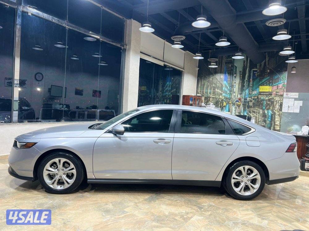 هوندا اكورد موديل 2023 ماشي 32 الف صبغ الوكالة تحت الكفالة سيرفس مجاني1