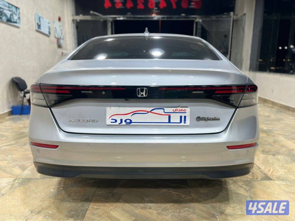 هوندا اكورد موديل 2023 ماشي 32 الف صبغ الوكالة تحت الكفالة سيرفس مجاني2