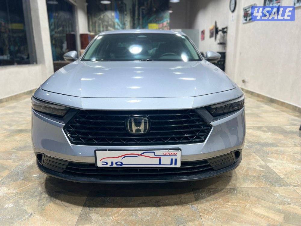 هوندا اكورد موديل 2023 ماشي 32 الف صبغ الوكالة تحت الكفالة سيرفس مجاني5