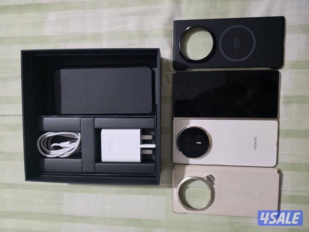 Honor Magic V5 16GB RAM 512GB Storage White2