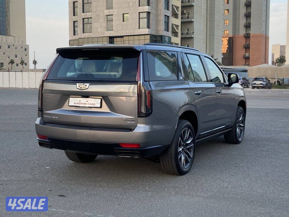 اسكاليد سبورت 2021 شبه اصفار _تحت الكفاله سيرفس مجاني1