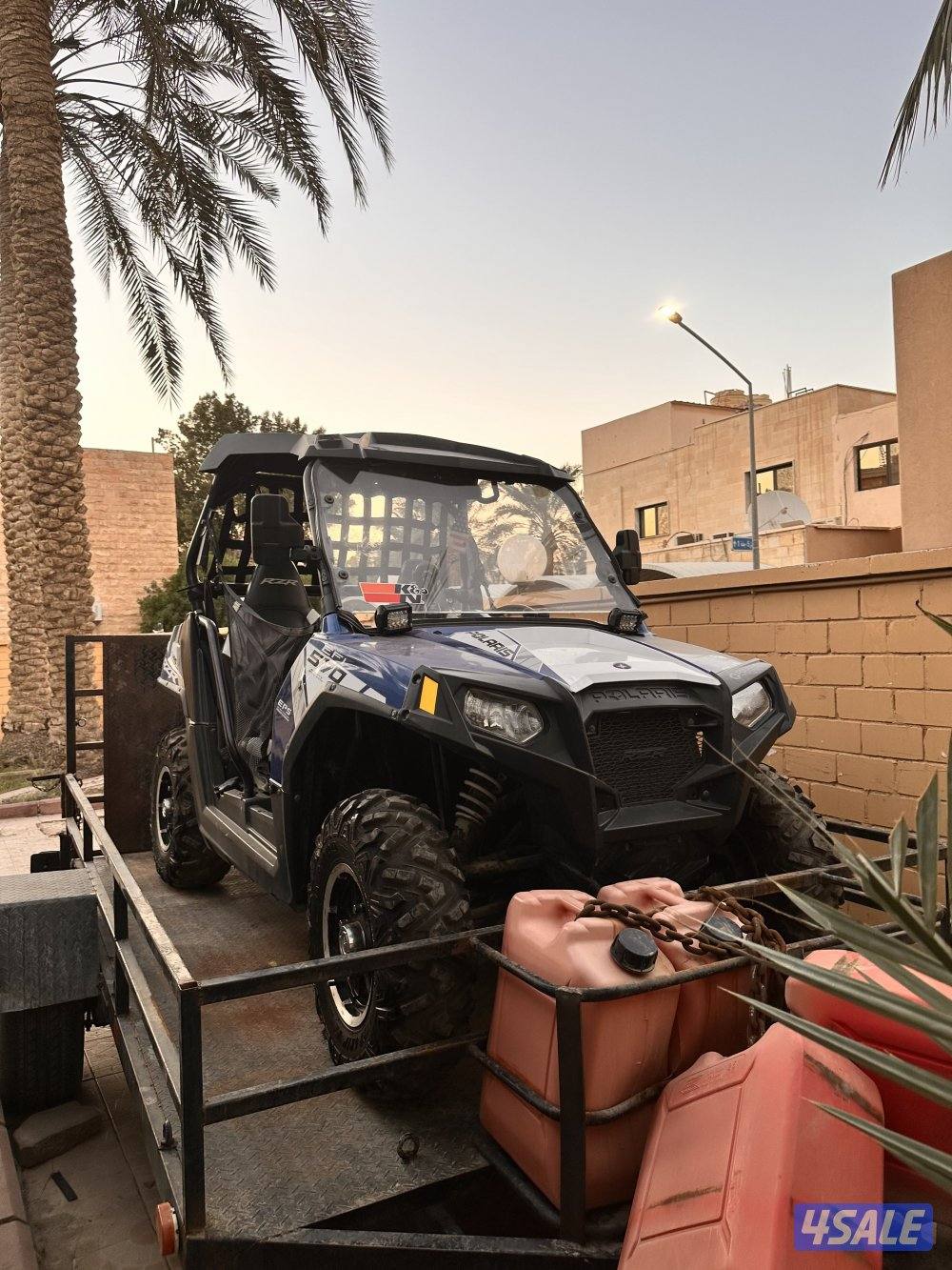 عربانه وقابل للمساومه1