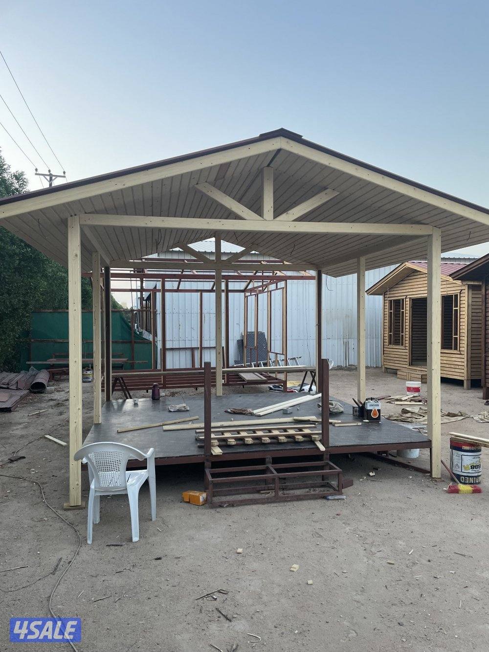 للبيع كوخ ثابت خشب 4*40