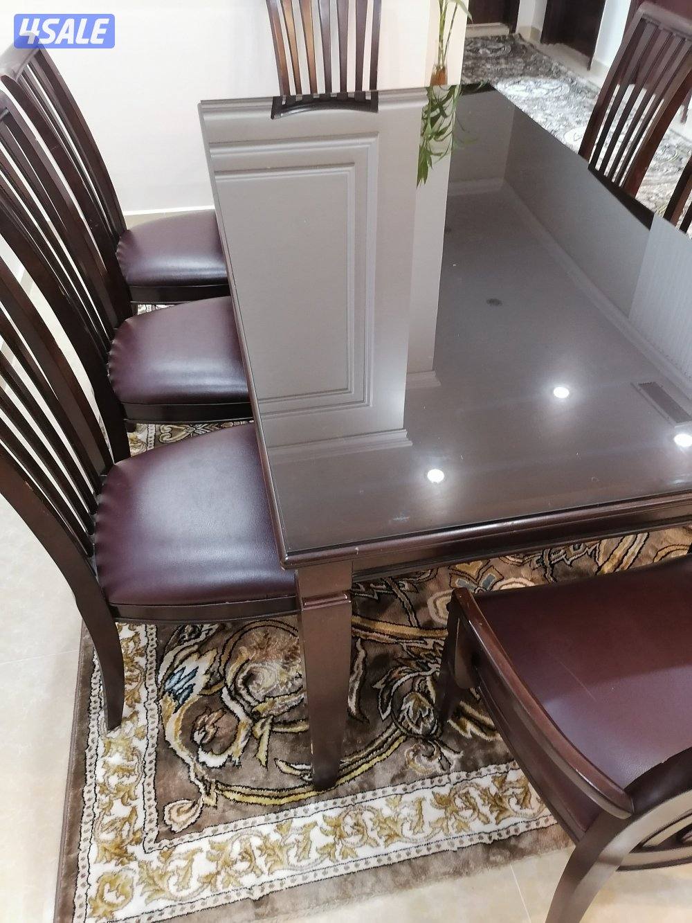 طاولة طعام1