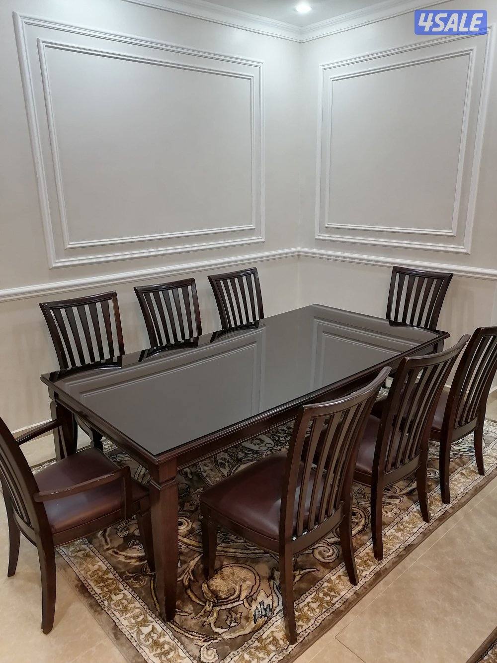 طاولة طعام3