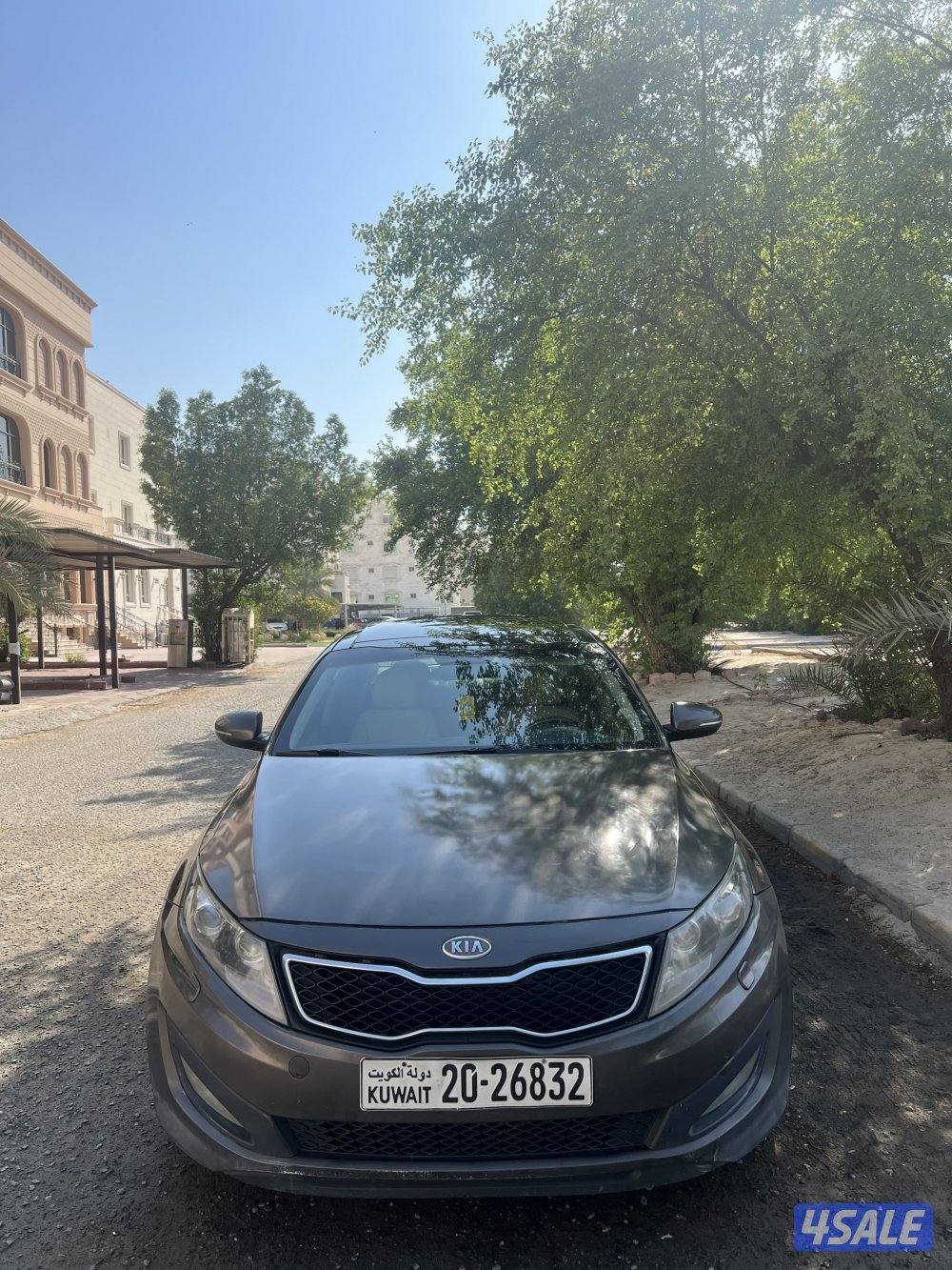 كيا اوبتيما فل كامل الموصفات بانورما 2012 نافضها من الي.. السعر نهائي11