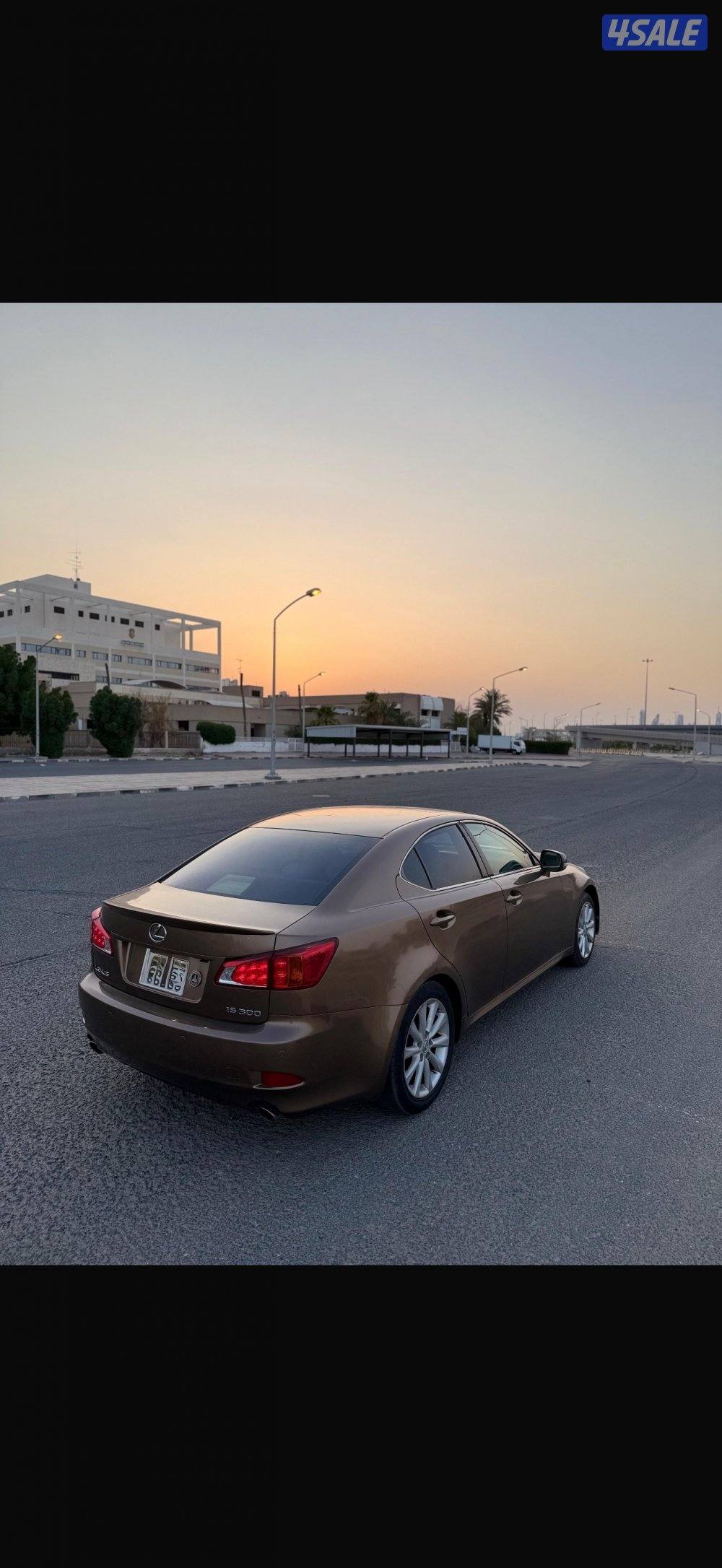 للبيع لكزس IS350 الموديل 20103