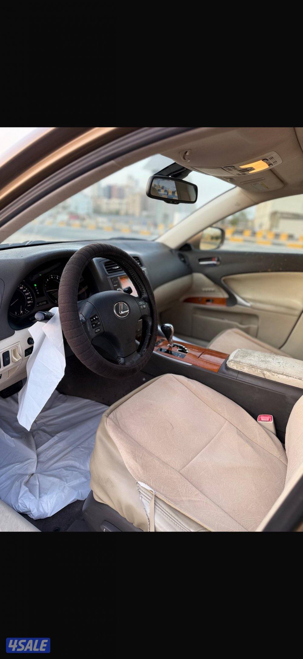 للبيع لكزس IS350 الموديل 20106