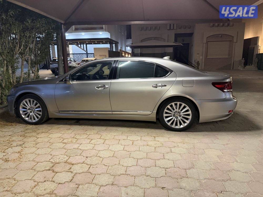 لكزس Ls 460 موديل ٢٠١٦ داخلية تان2