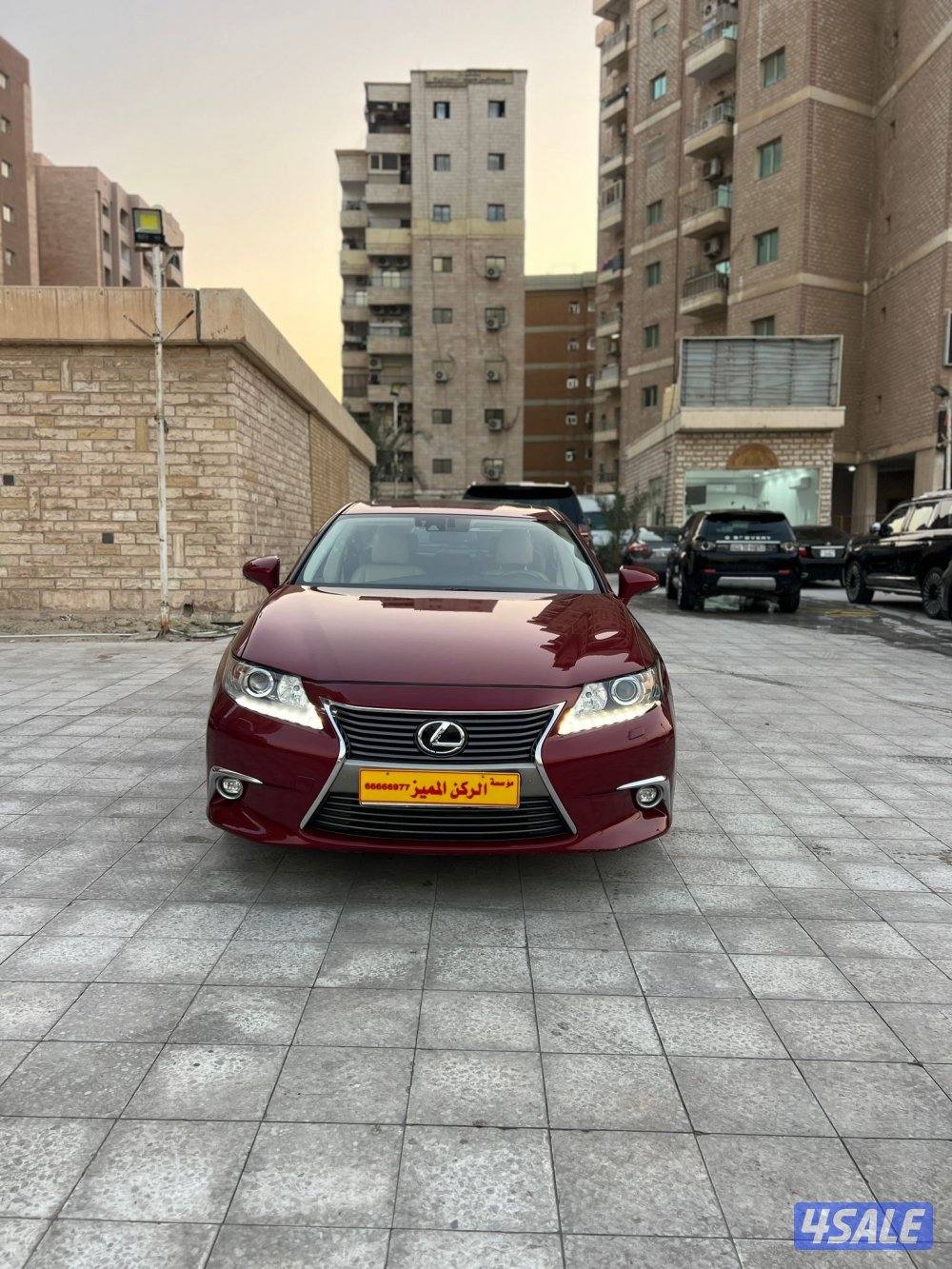 لكزس 2015/ES350 ماشي 130 الف بحالة الوكاله كامل المواصفات شرط الفحص1