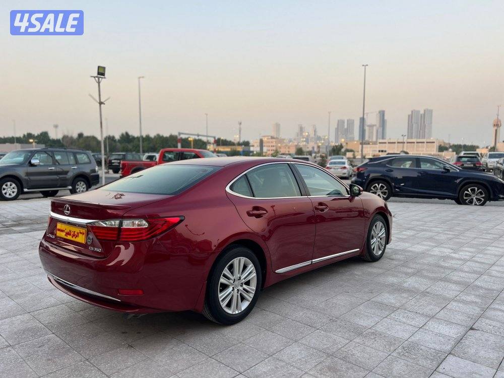 لكزس 2015/ES350 ماشي 130 الف بحالة الوكاله كامل المواصفات شرط الفحص5