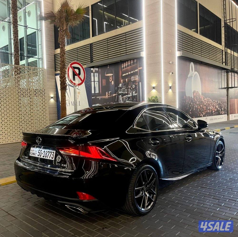 لكزس 2018 بحاله الوكاله2