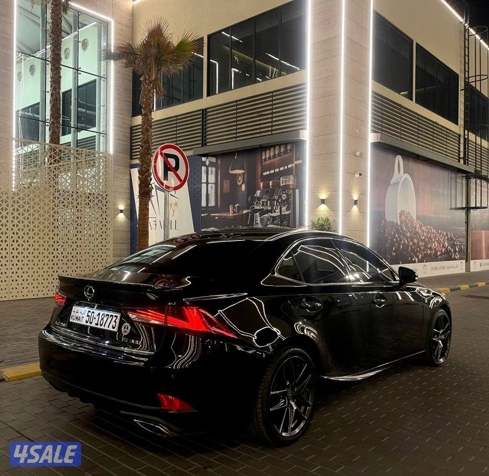 لكزس 2018 بحاله الوكاله12