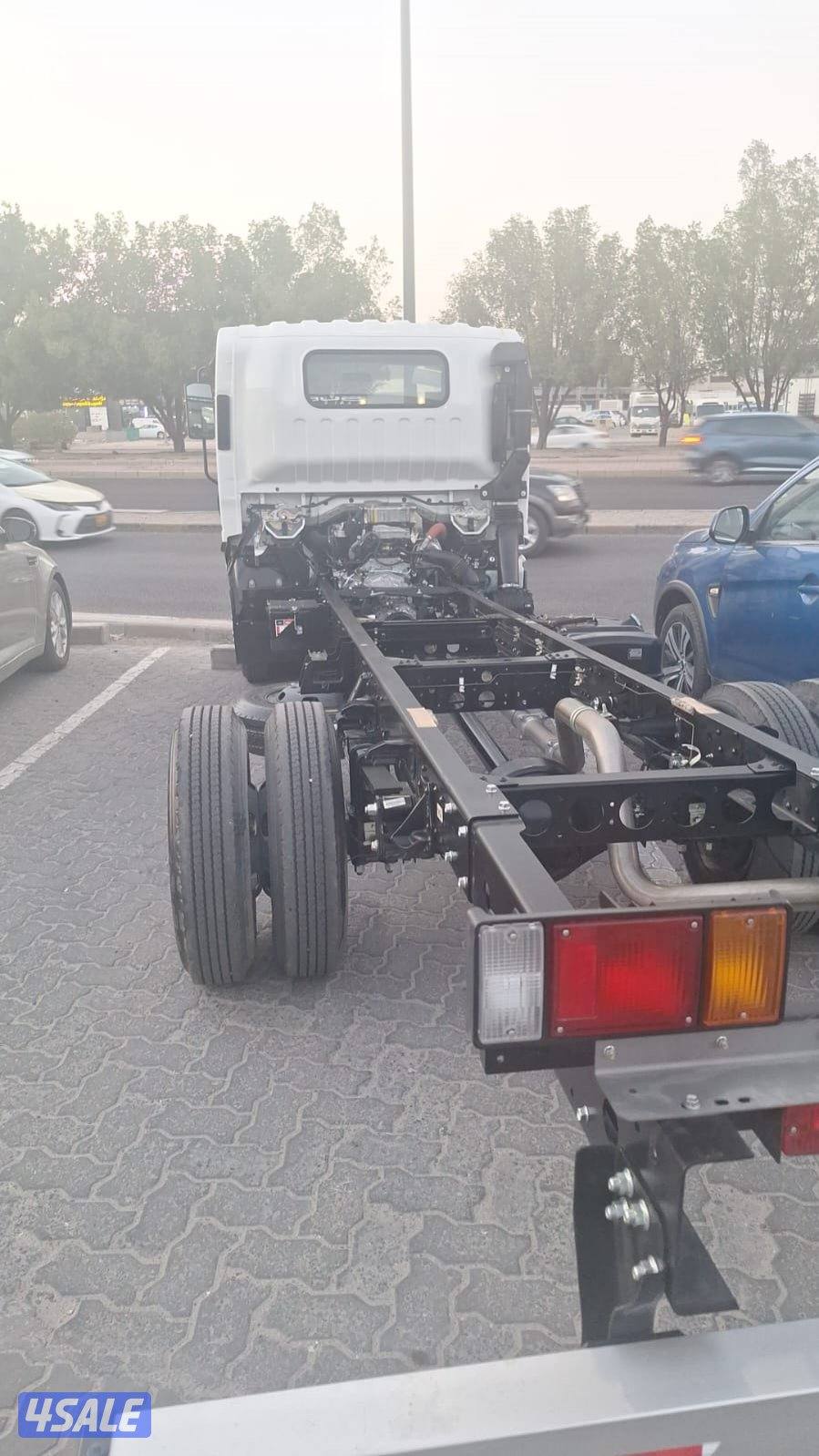 للبيع هاف لوري موديل ٢٠٢٤2