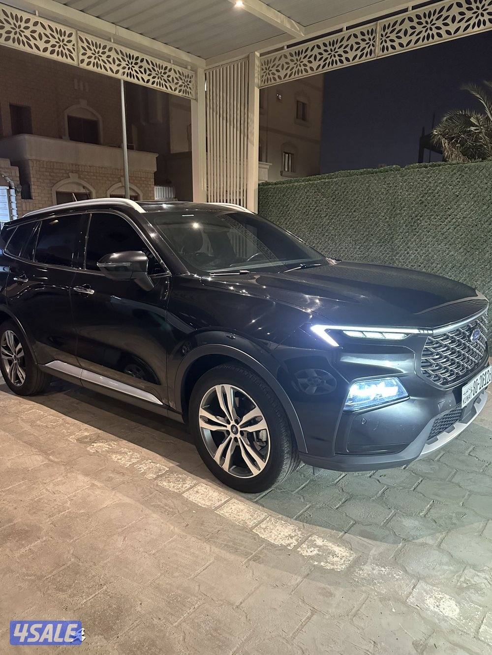 للبيع فورد تيريتوري 2024 أسودTITANIUM يعني فل صبغ الوكالة المالك الاول1