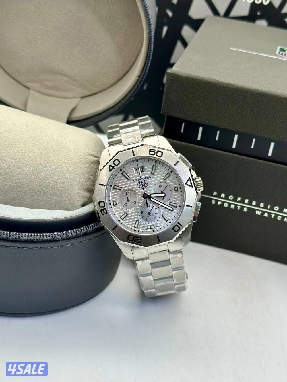 تفاصيل دقيقة، خامات راقية، تصميم يحاكي أفخم الماركات العالمية.10