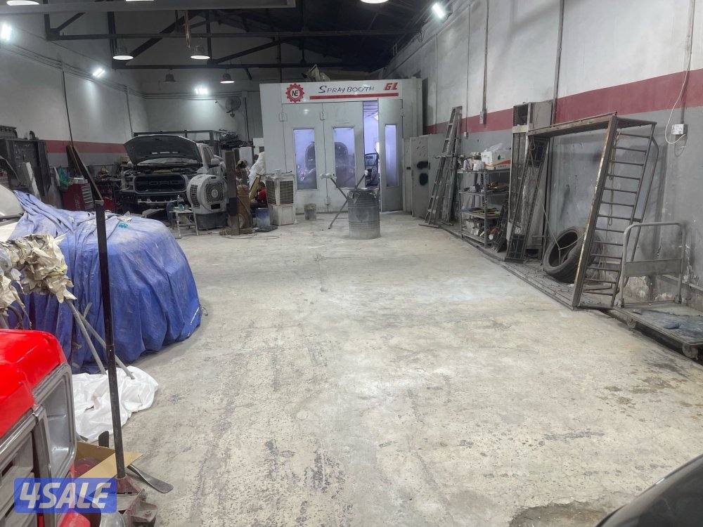 للبيع كراج مجهز بكامل معداته صبغ و حداده كراج مساحه كبيره 320متر1