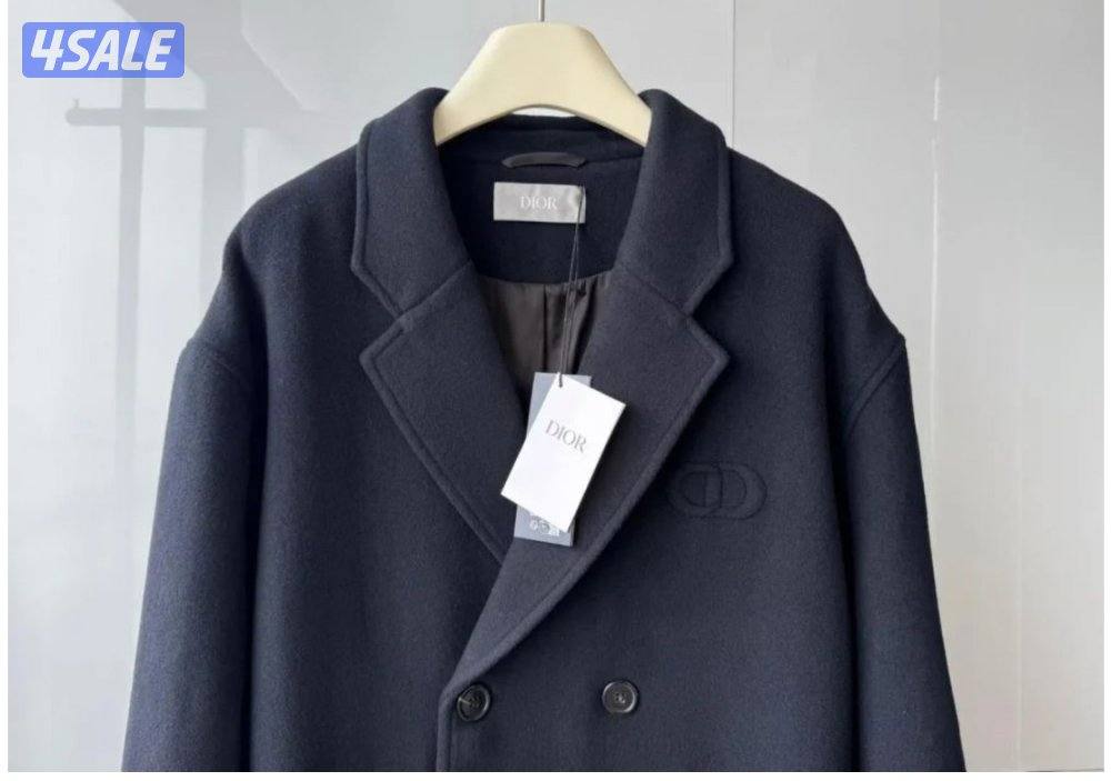 بالطو ديور. جديد Dior New موديل قياس لارج لون كحلي موديل 2026 مع ليبل1