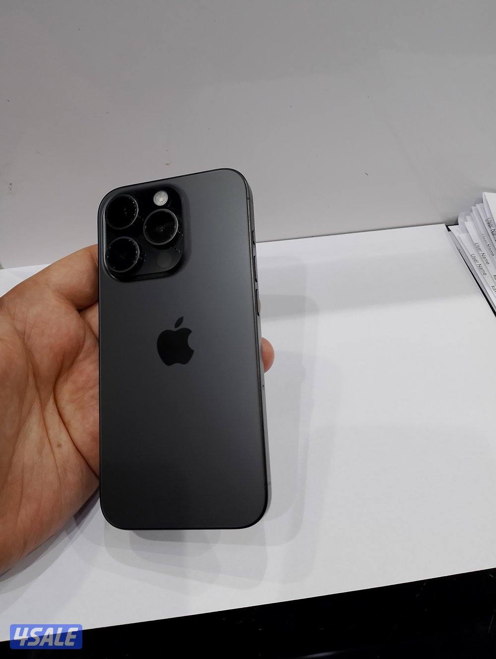 ايفون 15 برو  اسود  128 جيجا1