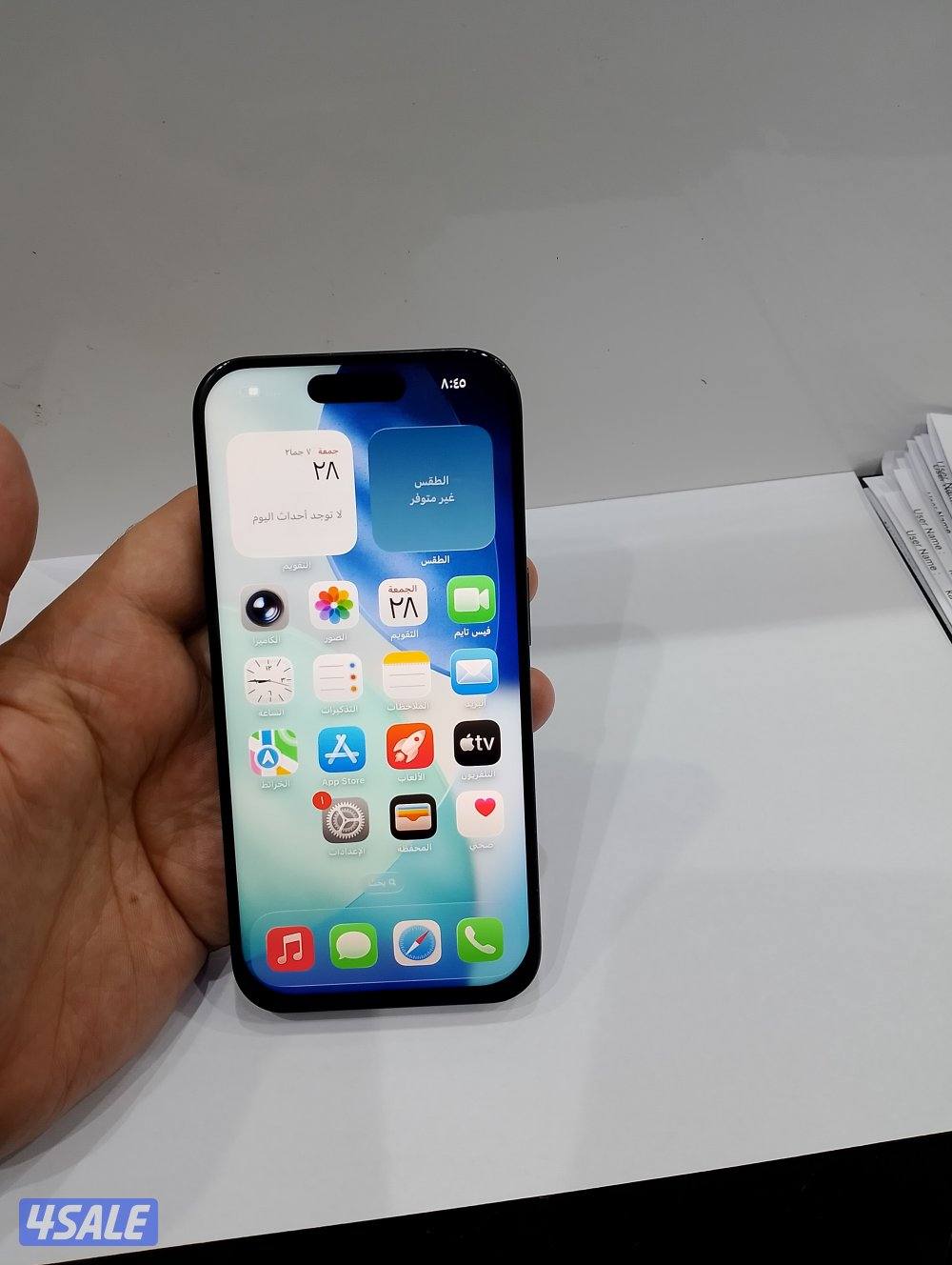 ايفون 15 برو  اسود  128 جيجا4