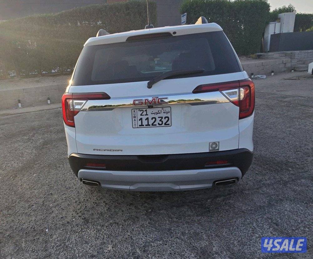 جي ام سي اكاديا sle 20211