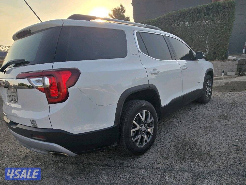 جي ام سي اكاديا sle 20213