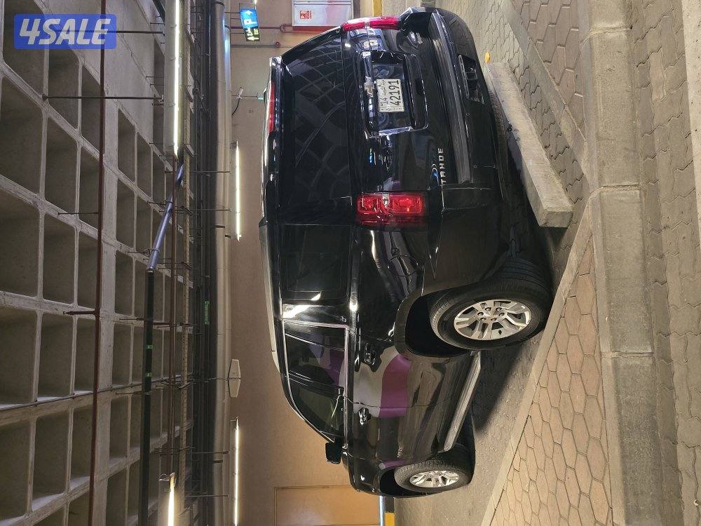 للبيع جيب شفر تاهو 2017 LT21