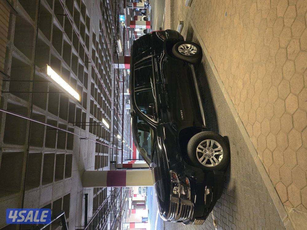 للبيع جيب شفر تاهو 2017 LT24