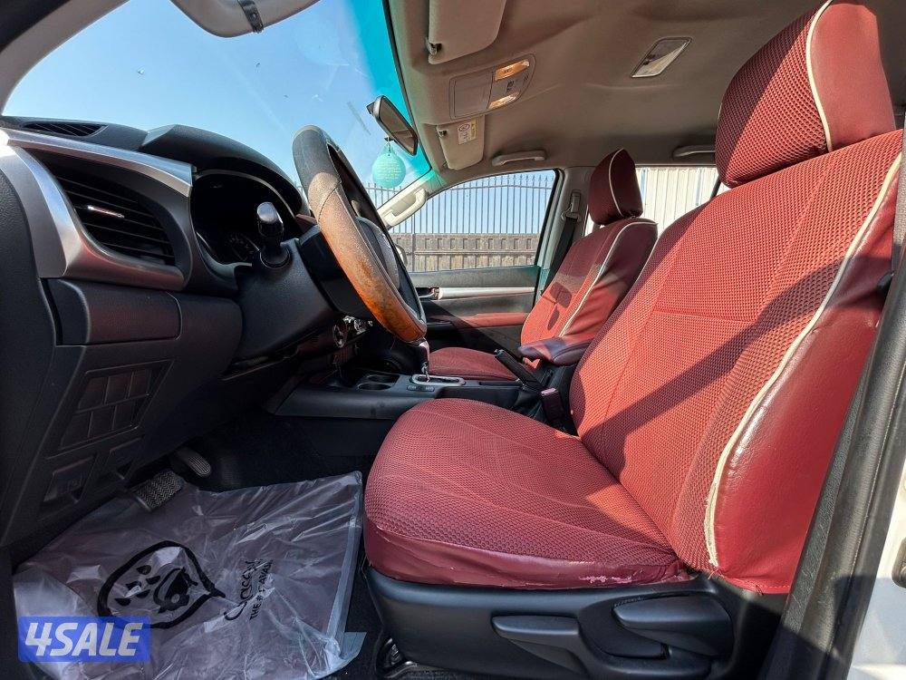 للبيع تويوتا هايلكس SR5/20164