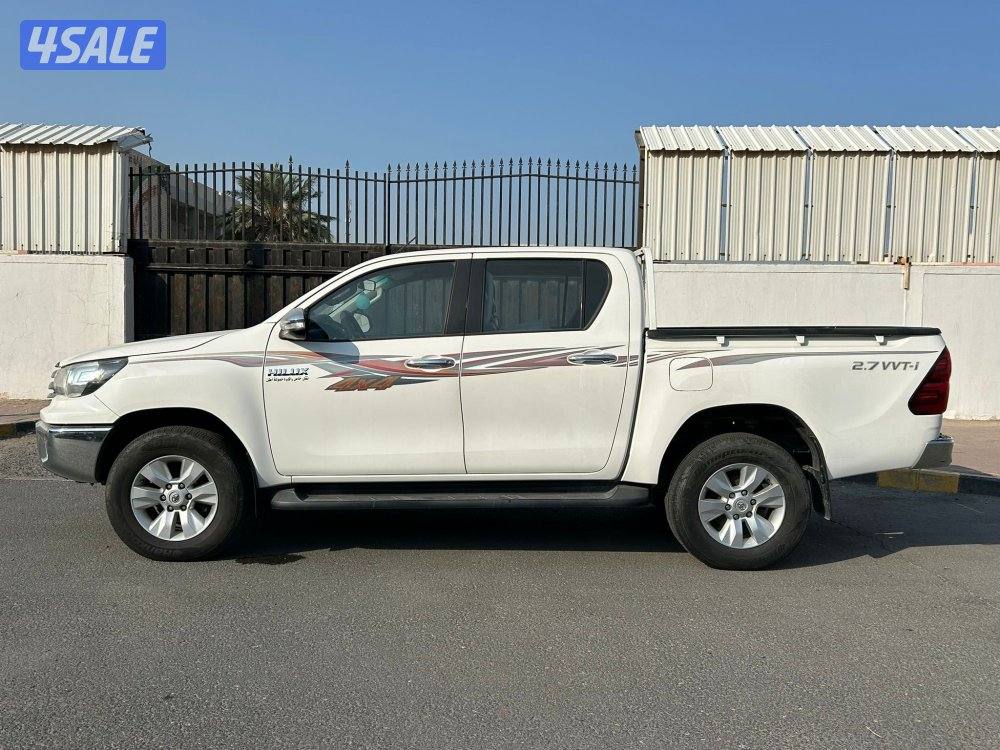 للبيع تويوتا هايلكس SR5/20166