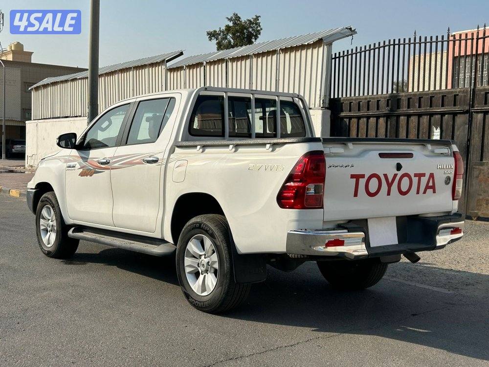 للبيع تويوتا هايلكس SR5/20167