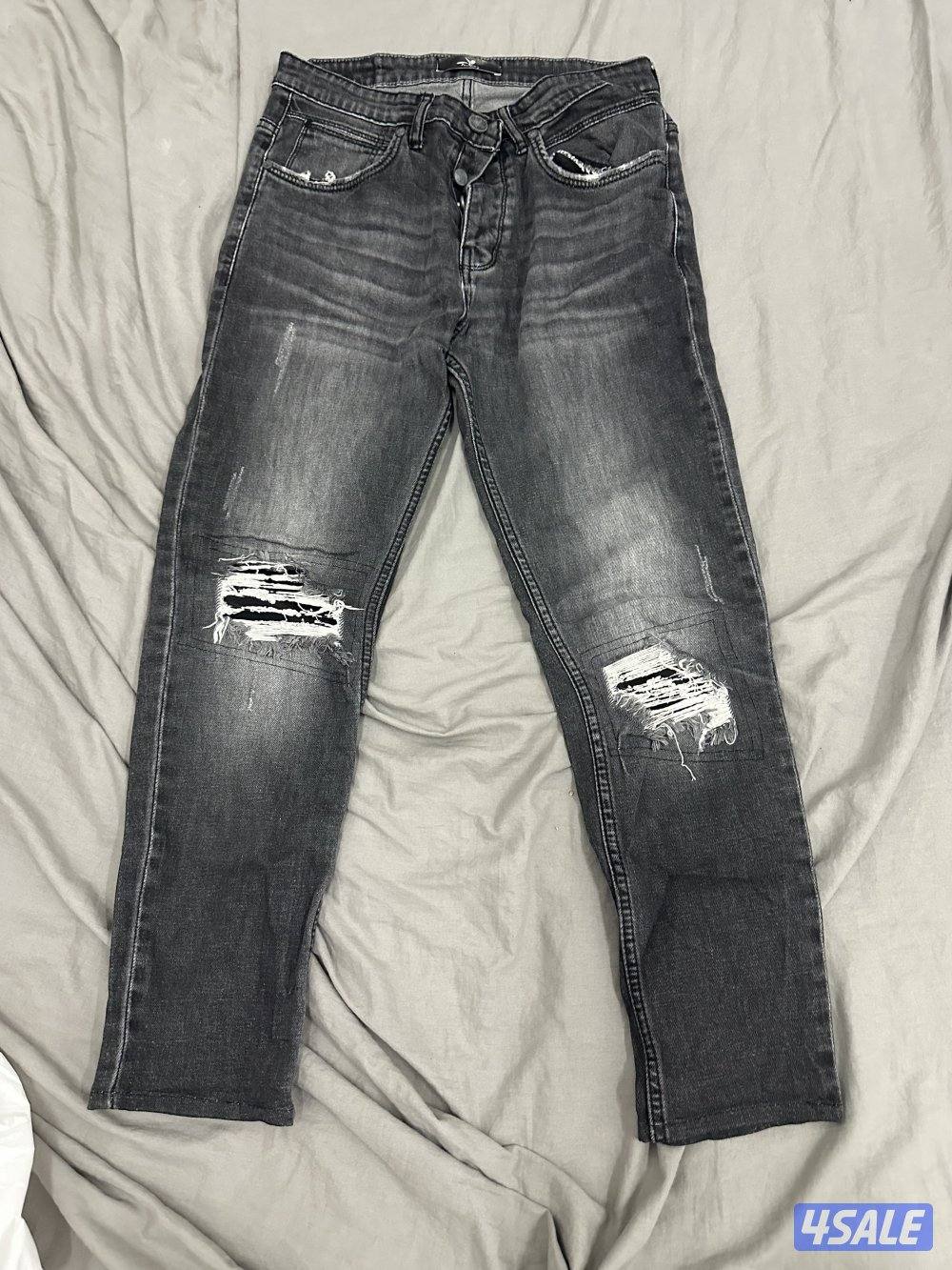 للبيع اغراض مستعمل وجديد بنطلونات فيه من زارا وفيه  من بول اند بير8