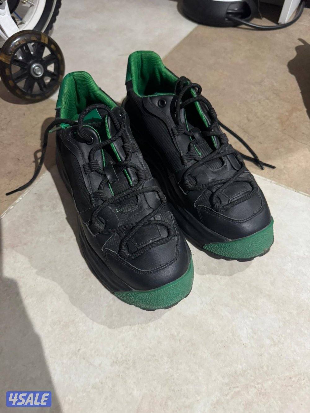 للبيع اغراض مستعمل وجديد بنطلونات فيه من زارا وفيه  من بول اند بير15